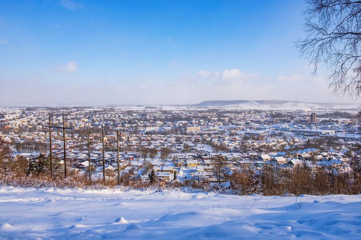 Frá Falköping í Svíþjóð þar sem maðurinn er grunaður um að hafa lagt á ráðin um einhvers konar voðaverk.