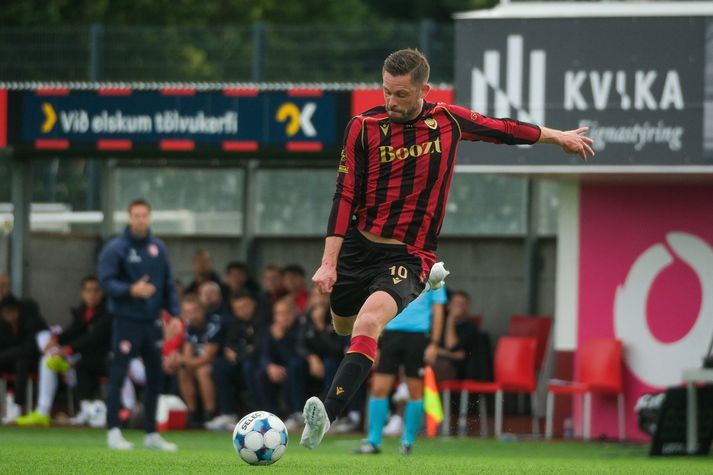 Gylfi Þór skoraði glimrandi fínt mark gegn Thun í gær.