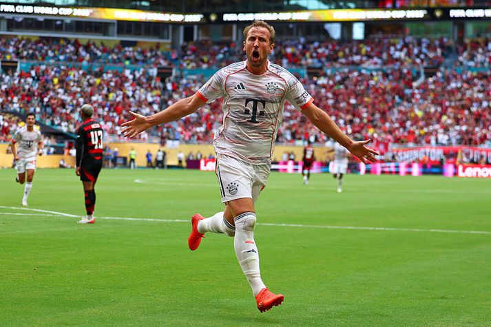 Harry Kane skoraði tvisvar í kvöld og er þá kominn með þrjú mörk í keppninni
