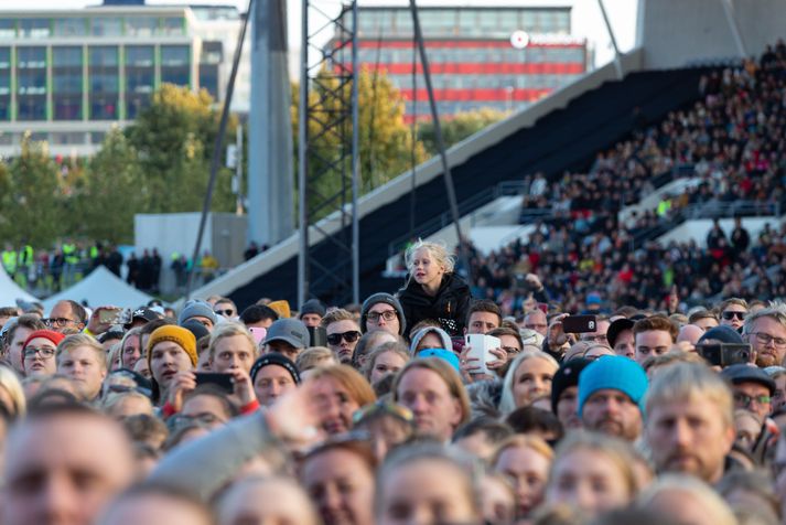 Þorri tónleikagesti þótti haga sér vel á tónleikum Ed Sheeran um helgina.