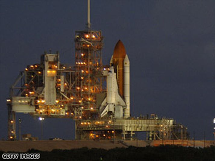 Atlantis á skotpallinum. Hún er þó ekki að fara neitt í bráð.