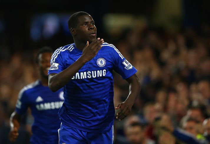 Zouma fagnar gegn Bolton.