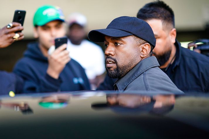 Kanye West vekur athygli hvert sem hann fer.