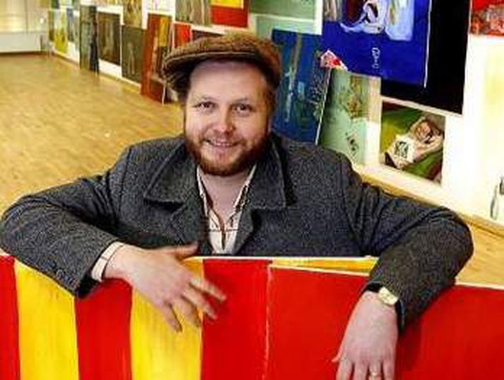 Leifar frá Feneyjum Ragnar Kjartansson opnar sýningu á verkum sínum í Hafnarborg á laugardag. Hann segist ánægður með verkin þó mörg þeirra séu hálfkláruð.Fréttablaðið/GVA