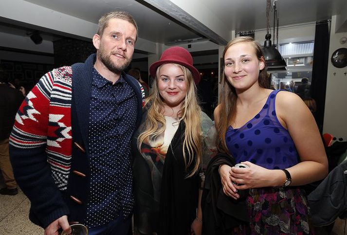 Stefán Magnússon, Regína Magnúsdóttir og Þorbjörg R. Gunnarsdóttir, úr hljómsveitinni Retro Stefson, mættu í veisluna.