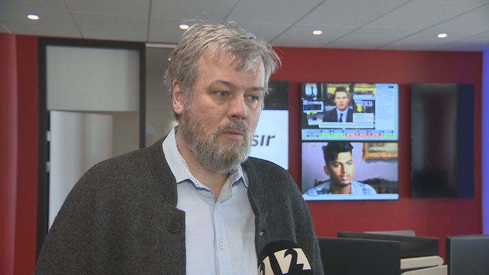 Sigurður Oddsson hefur árum saman reynt að fá kostnað vegna tannréttinga dóttur sinnar endurgreiddan frá Sjúkratryggingum, án árangurs.