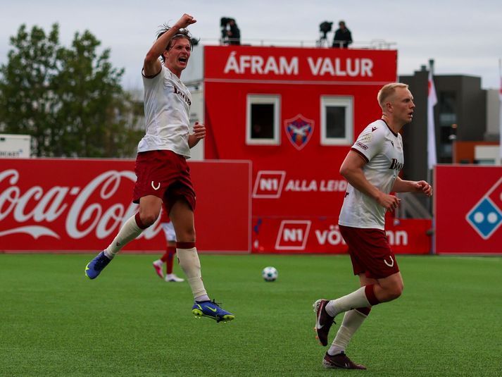 Karl Friðleifur Gunnarsson fagnar marki sínu í gær en hann var bæði með mark og stoðsendingu í leiknum.