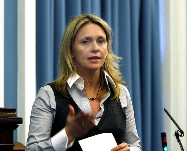 Þorgerður Katrín Gunnarsdóttir 
Varaformaður Sjálfstæðisflokksins vill að allar upplýsingar um aðdragandann að stuðningi Íslands verði gerðar opinberar.
