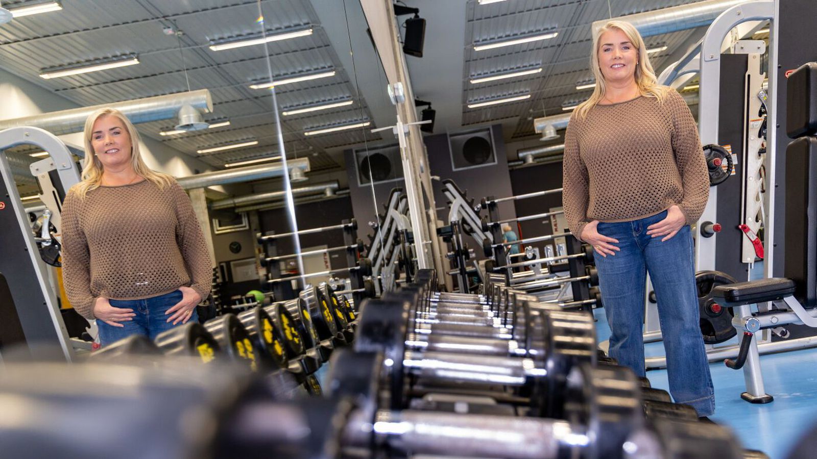 Gift svo góðum grillara og sér því meira um innivinnuna