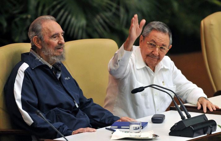 Fidel og Raúl Castro árið 2011.