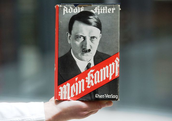 Höfundaréttur Mein Kampf fellur niður þegar 70 ár eru liðin frá dauða Hitlers.