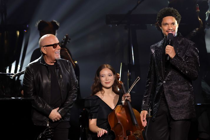 Laufey Lín spilaði með Billy Joel á Grammy hátíðinni í gær. 