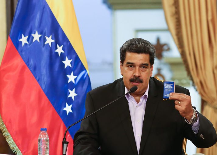 Nicolás Maduro forseti Venesúela vill að alþjóðasamfélagið opni augun og sjái að Bandaríkjaforseti sé að leiða það í ógöngur með framferði sínu gagnvart Venesúela.