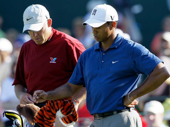 Tiger Woods brosti ekki mikið á 18.holunni á degi tvö.