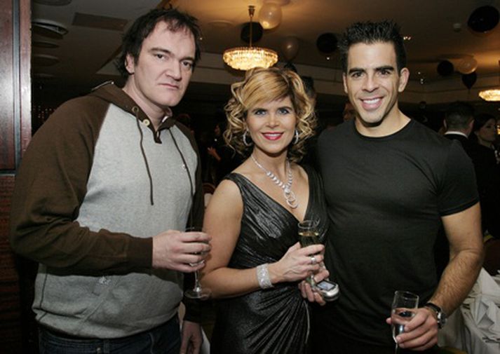 Tarantino vakti athygli fyrir frjálslegan klæðaburð. Hér sést hann ásamt Eli Roth og Jónu Lár sem virðist ekki leiðast í félagsskap Bandaríkjamannanna.