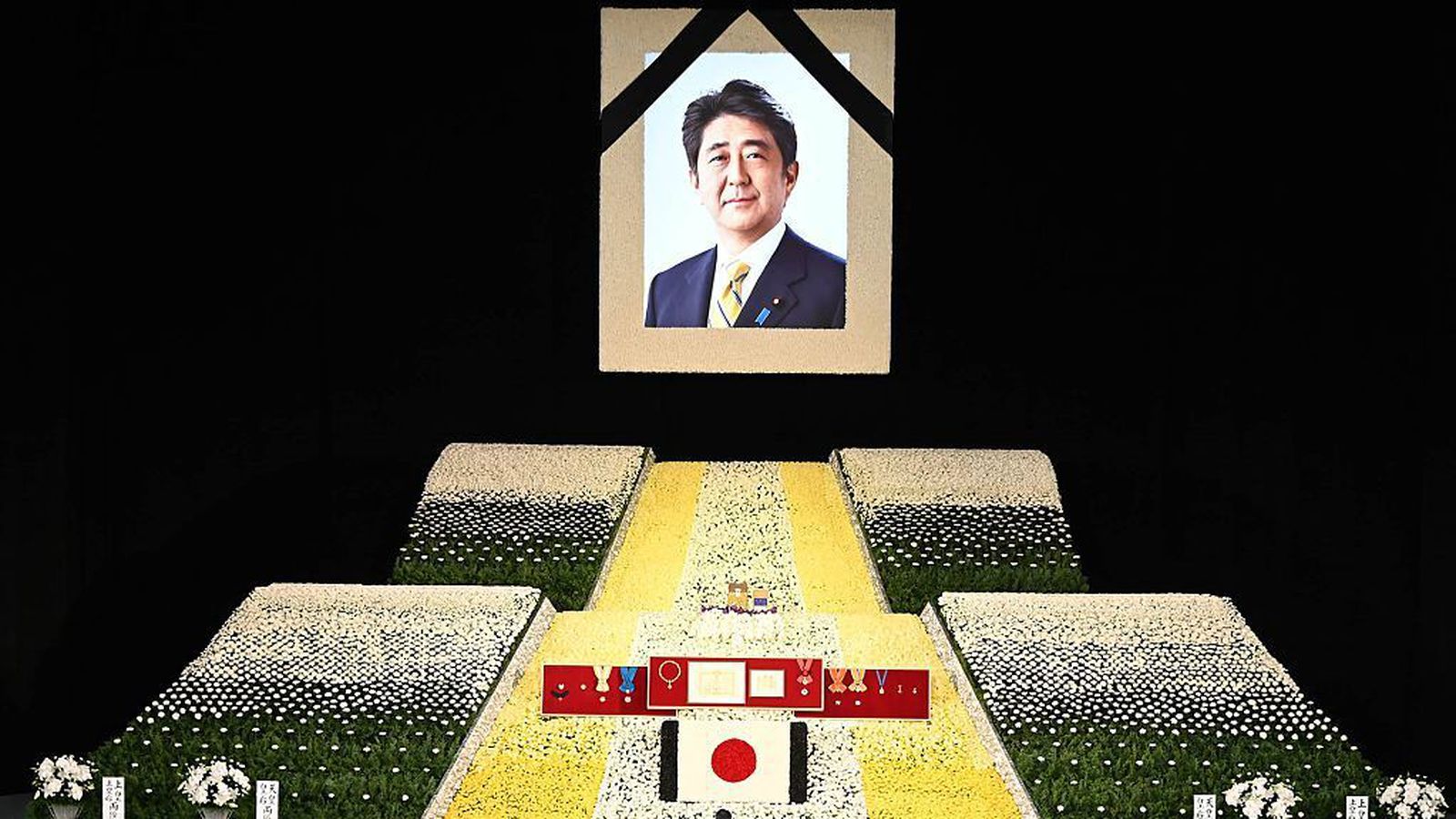 Morðingi Abe dæmdur í lífs­tíðar­fangelsi