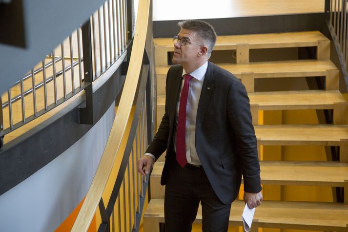 Gunnar Bragi Sveinsson, sjávarútvegs- og landbúnaðarráðherra.