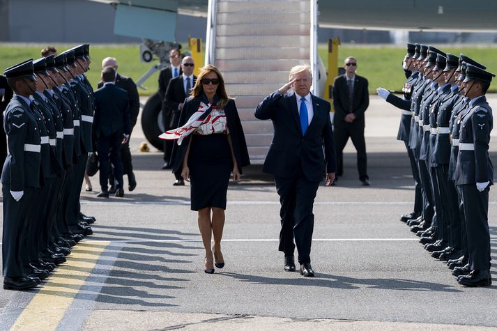 Áður en Trump lenti í morgun var hann búinn að kalla borgarstjóra London aula, hertogayngju ótuktarlega og skipt sér af leiðtogavali Íhaldsflokksins.