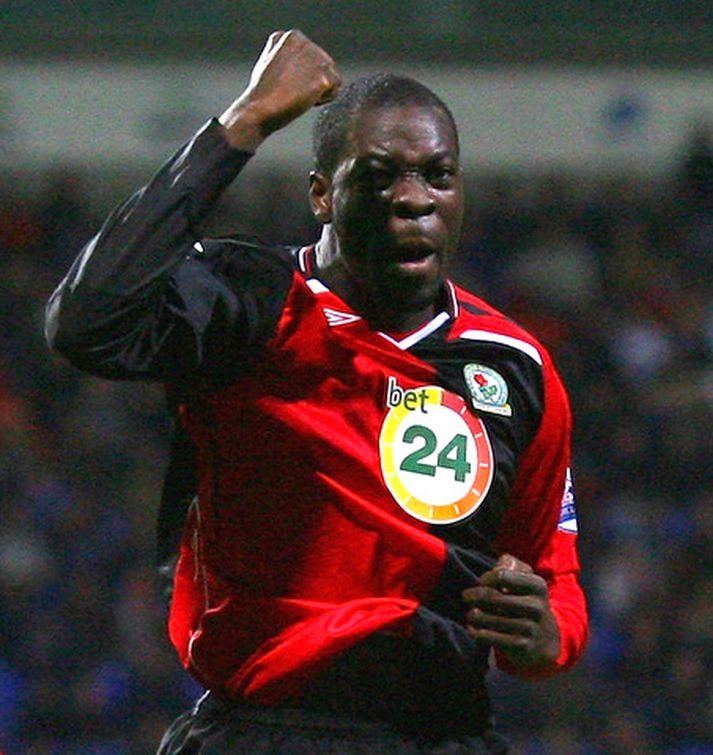 Christopher Samba fagnar marki sínu í dag.