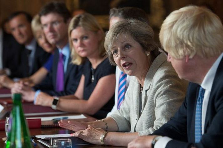 Theresa May, forsætisráðherra Bretlands, segir að stefna hennar í Brexit verði kynnt fljótlega.