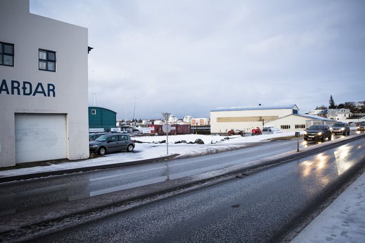 Spretta hefur óskað eftir tímabundnum afnotum af lóðinni Strandgötu 86 í Hafnarfirði. 