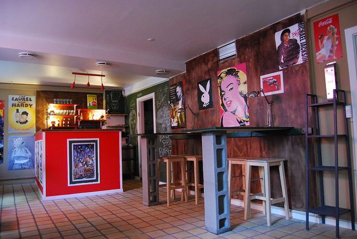 Íslendingar opnuðu hamborgarastaðinn Burgerjoint Copenhagen í Kaupmannahöfn á föstudag.