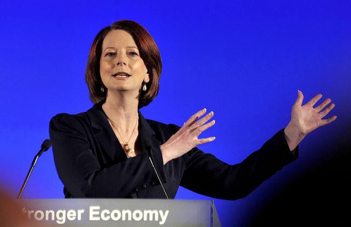 Julia Gillard steypti Kevin Rudd af stóli í júní og boðaði strax til kosninga í von um auðveldan sigur.  nordicphotos/AFP