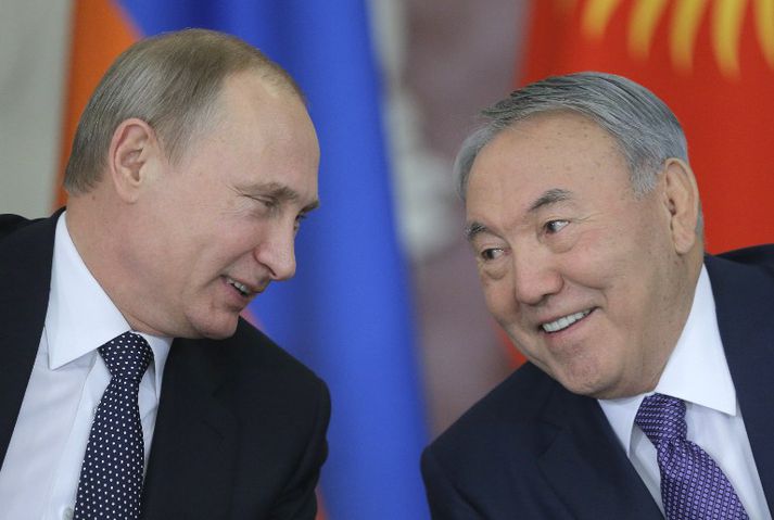 Vladimír útín Rússlandsforseti og Nursultan Nazarbajev, forseti Kasakstans.
