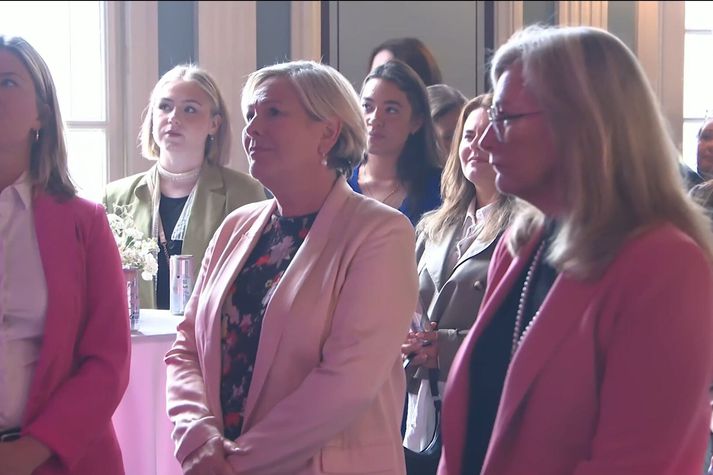 Halla Tómasdóttir forseti Íslands og Alma Möller heilbrigðisráðherra voru með tölu á viðburðinum.