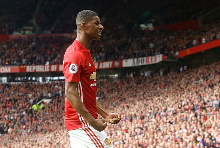 Rashford fagnar marki sínu í 4-1 sigrinum á Leicester City á laugardaginn.