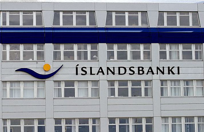 Nýir eigendur taka senn við Íslandsbanka. Þeir munu taka ákvörðun um afdrif kúlulána til starfsmanna Glitnis.
