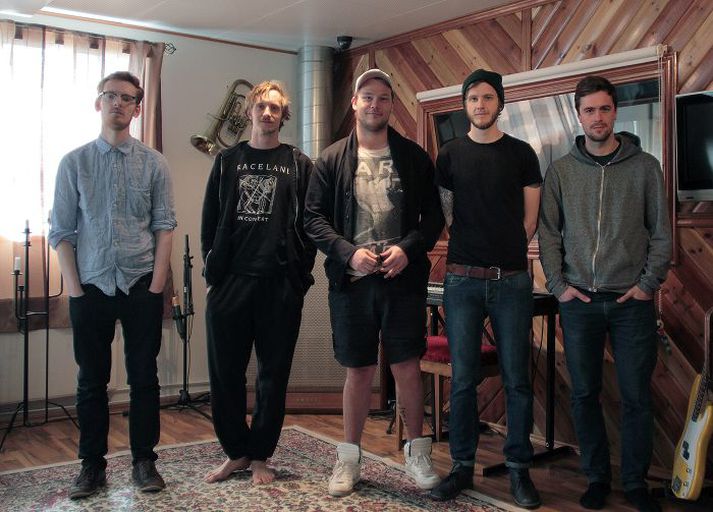 Taka upp Hér má sjá þá Jake Dypka, söngvarann Pete Liddle, Árna Óla, Matt Taylor söngvara og Charle Hugall.