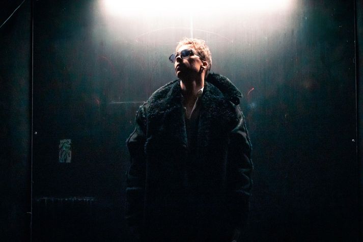 Ízleifur byrjaði í tónlist sem pródúsent en fann að hann hafði sjálfur eitthvað fram að færa sem rappari og söngvari. Nú er þriðja plata hans að koma út.