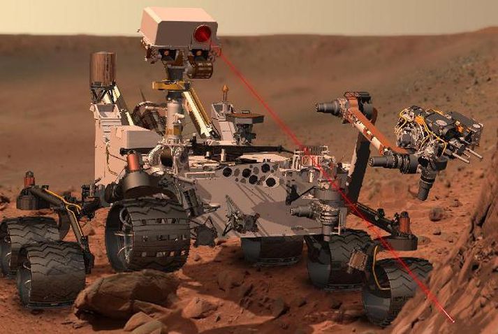 Curiosity í verki. Rannsóknarstöðin er á stærð við fólksbíl.