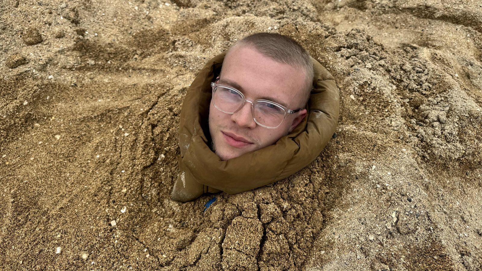 Grafinn í sand í sólar­hring