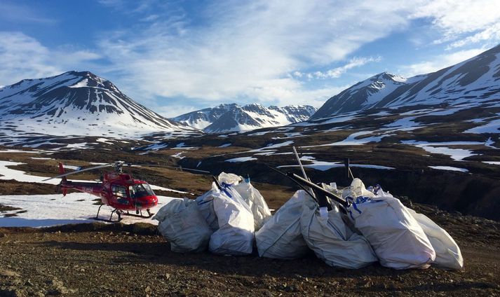 Með þyrlunni fékkst einnig nákvæm tala á þyngd ruslsins