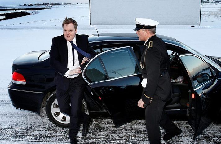 Sigmundur sagðist vilja taka umræðu um aðstoðarmenn en kannaðist ekki við að þeir væru „spindoktora.“