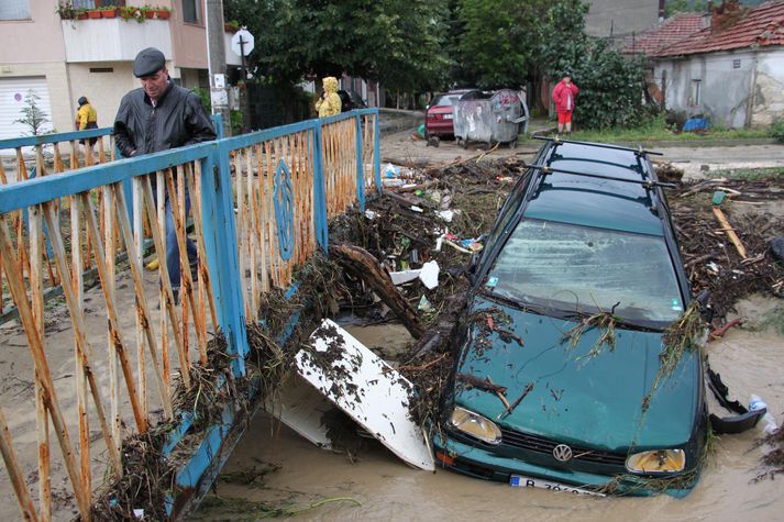 Mikil flóð urðu í borginni Varna í gær.