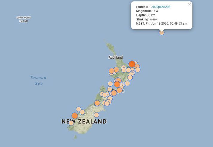 Skjálftinn varð um 500 kílómetrum undan ströndum Nýja-Sjálands.
