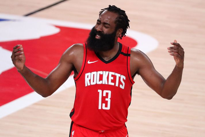  James Harden hefur verið stigakóngur NBA-deildarinnar undanfarin þrjú tímabil en hann skoraði 34,3 stig í leik á síðasta tímabili.