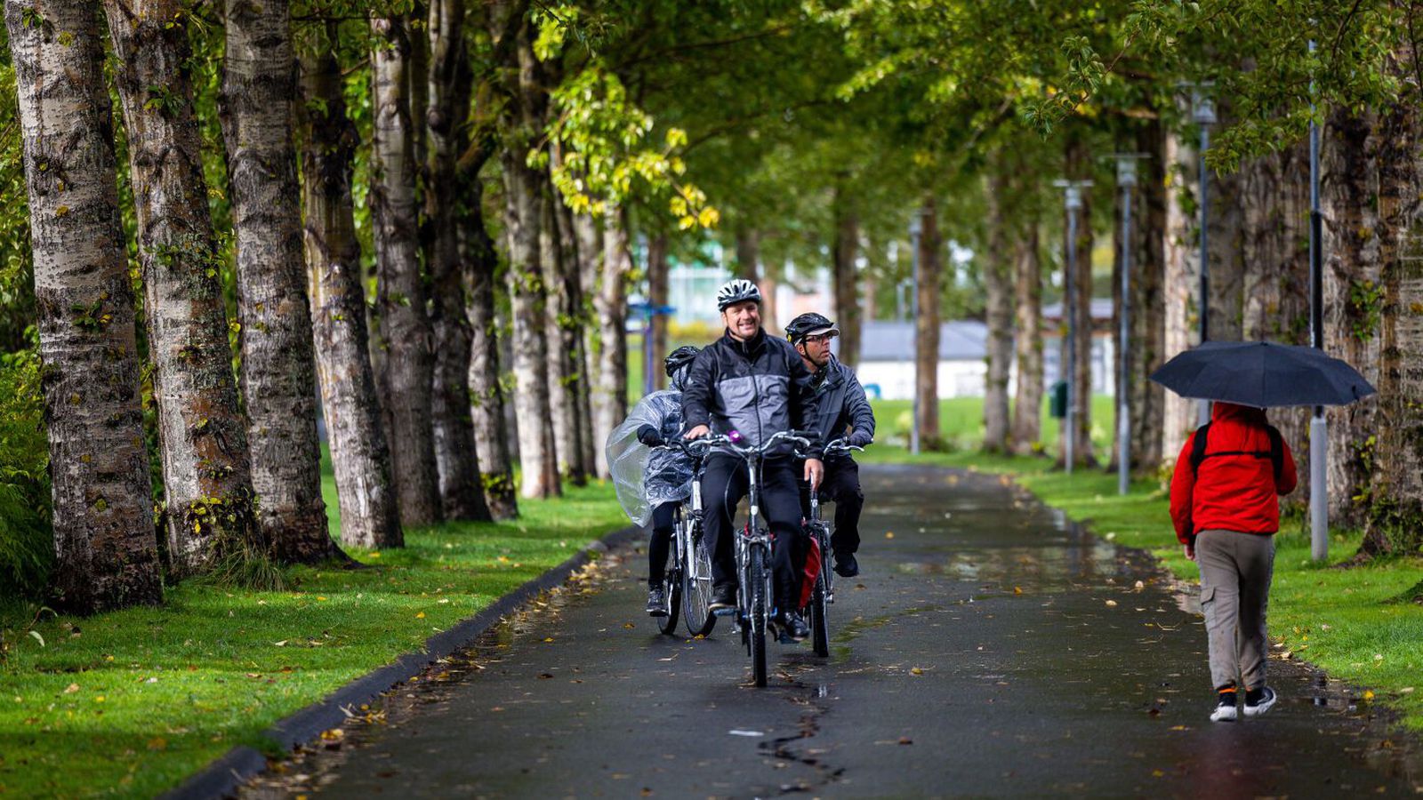 Ís­land í öðru sæti yfir hamingju­sömustu þjóðir heims