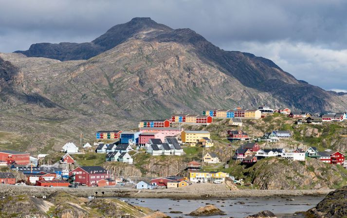 Sisimiut er á vesturströnd Grænlands og er næststærsti bær landsins með á sjötta þúsund íbúa.
