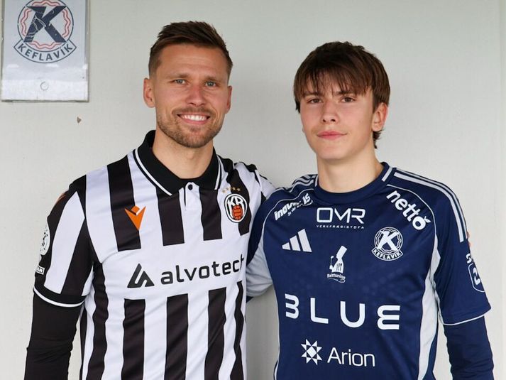 Bræðurnir Arnór Ingvi og Viktor Árni Traustasynir í Keflavík í dag.