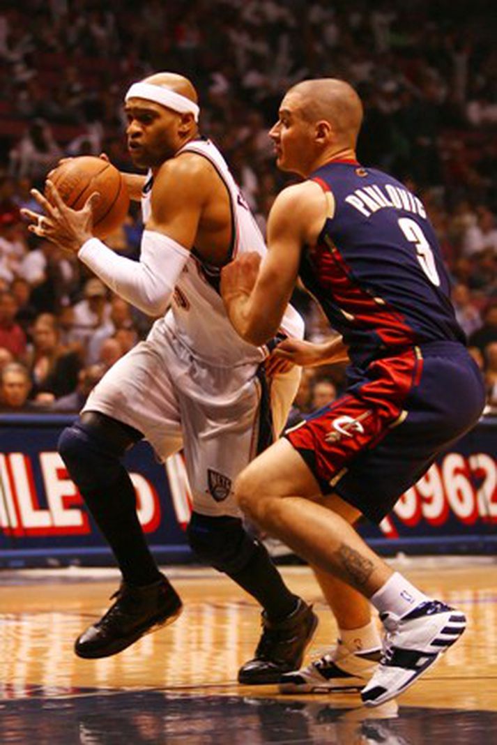 Carter hefur gert samning við Nets til fjögurra ára.