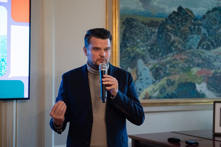 Jón Gunnar Þórðarson er stofnandi og framkvæmdastjóri Bara tala.