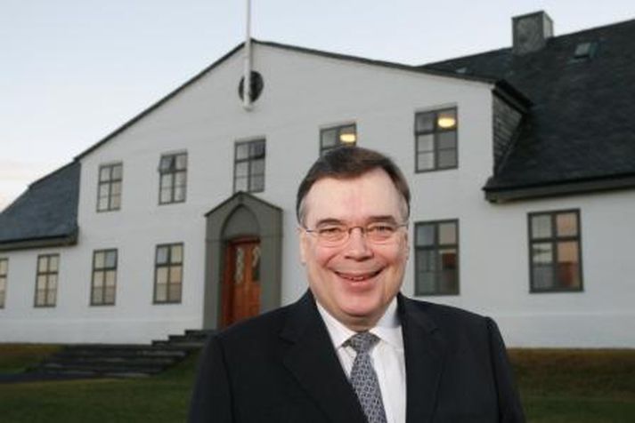 Geir H. Haarde er með heldur breitt bak.