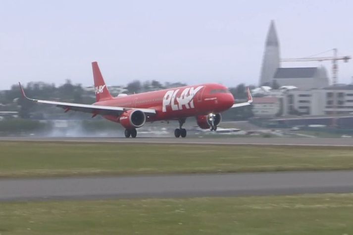 Airbus A321-þota Play lendir á Reykjavíkurflugvelli í dag.