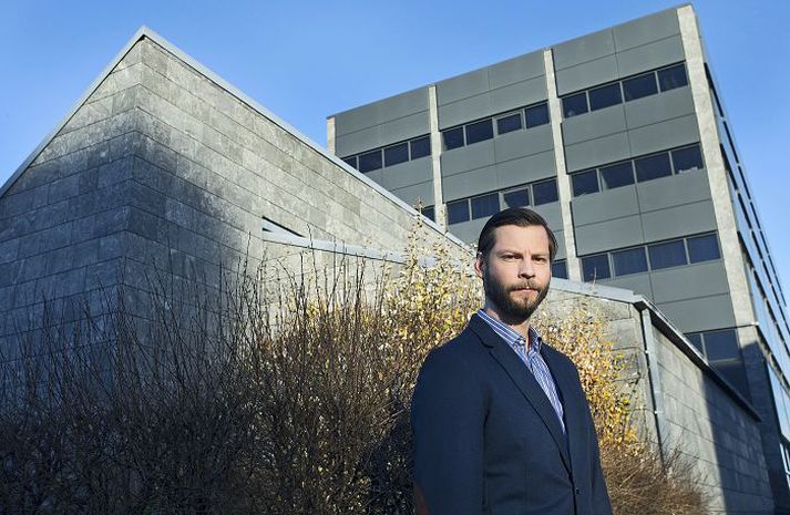 Elís Pétursson hefur hafið störf í Seðlabanka Íslands.