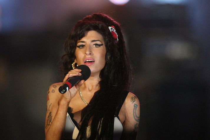 Amy Winehouse.