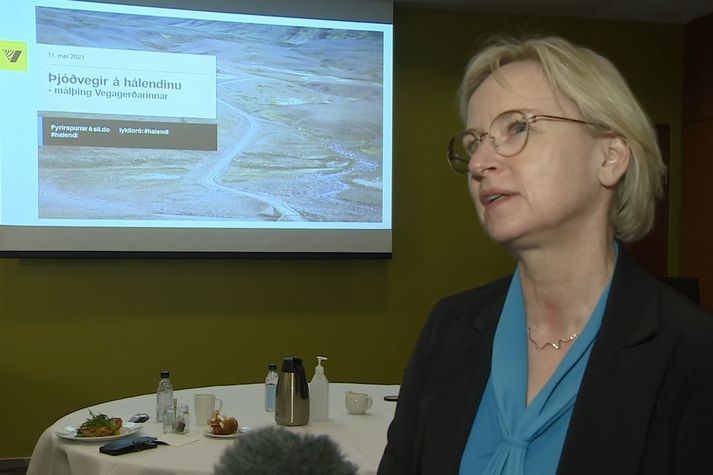 Bergþóra Þorkelsdóttir vegamálastjóri á málþingi Vegagerðarinnar um þjóðvegi á hálendinu.